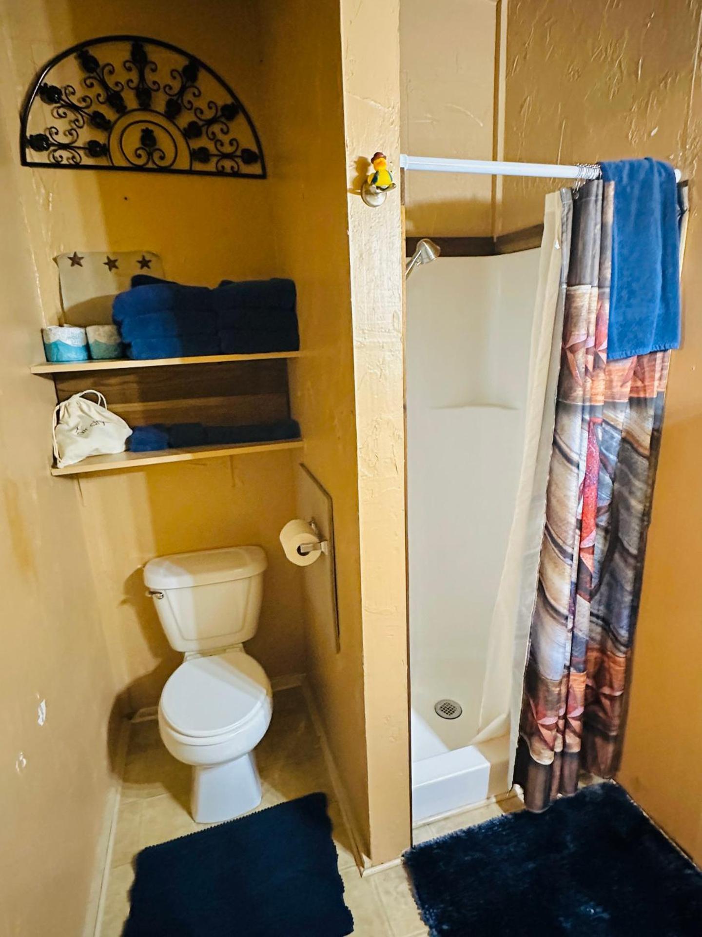 Acorn Hideaways Canton Rustic Old West Frontier Suite Dış mekan fotoğraf